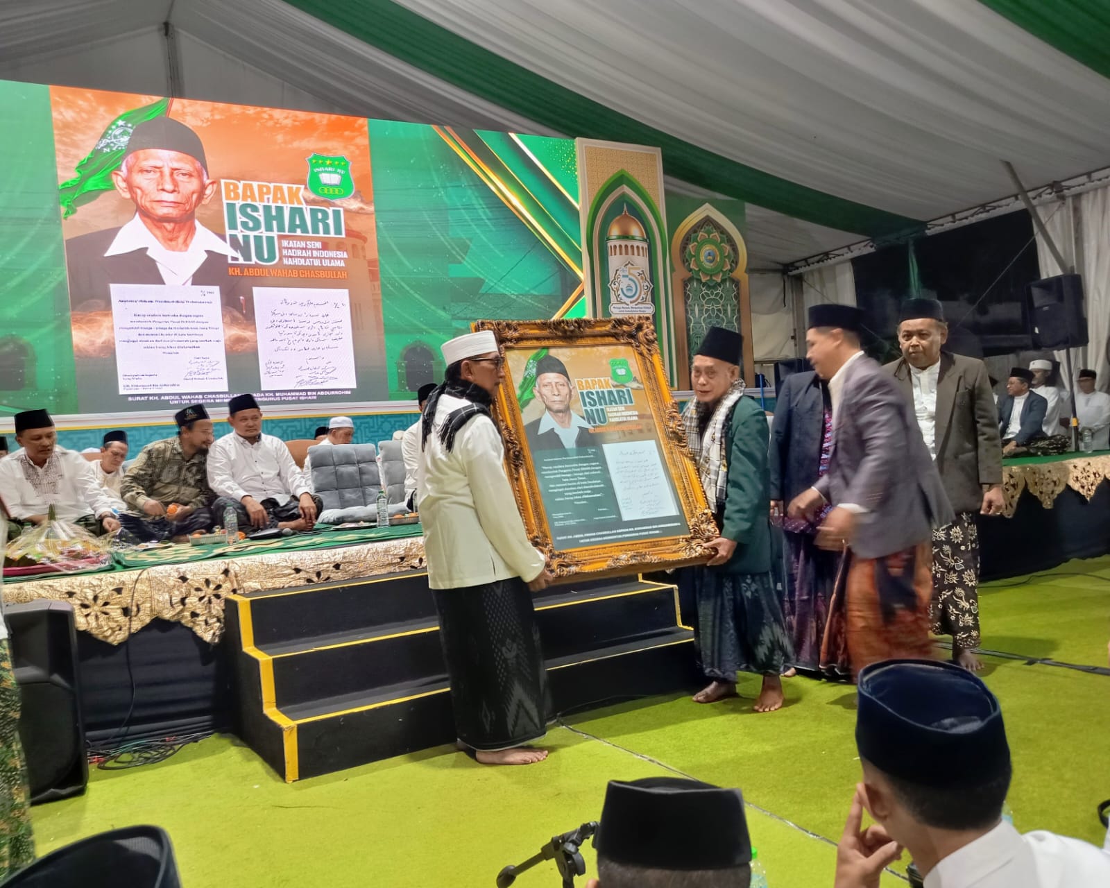 KH Abdul Wahab Chasbullah Dianugerahi Gelar Bapak ISHARI NU