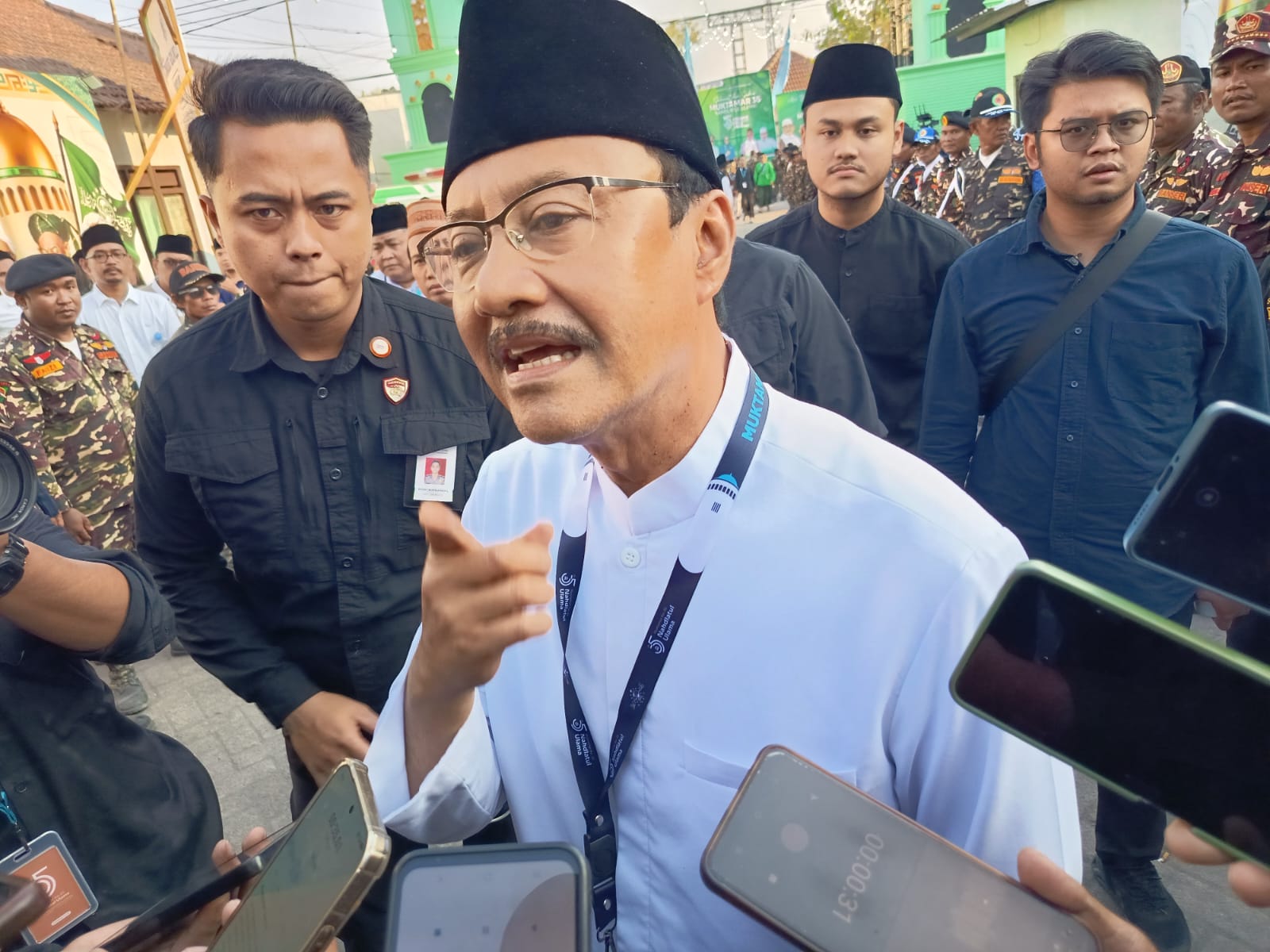 Tanggapan Ketua OC Muktamar ke-35 NU Tentang Kericuhan di Arena Muktamar