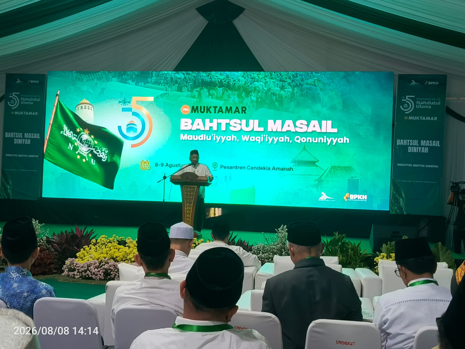 Prof M Nuh saat menghadiri bahtsul masail Pra Muktamar ke-35 NU di Pondok Pesantren Cendikia Amanah, Depok, Jawa Barat 