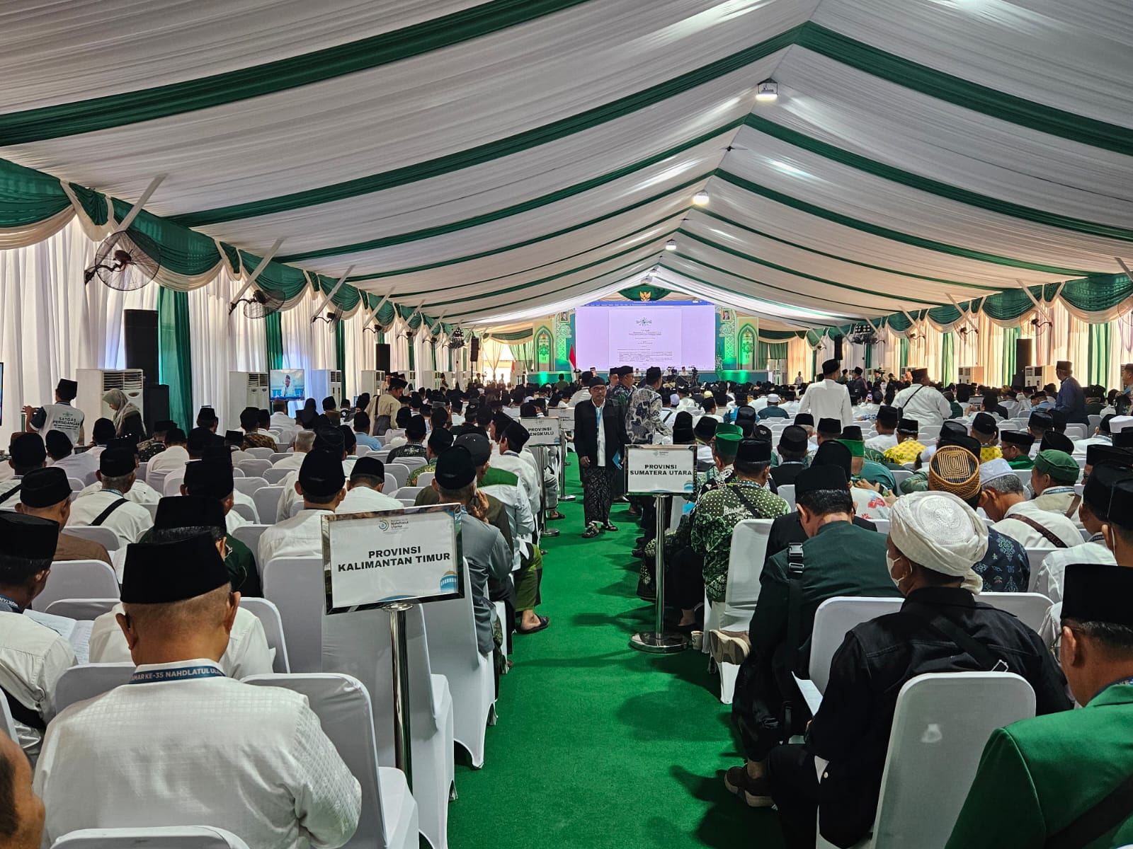 Suasana Pleno Ke-1