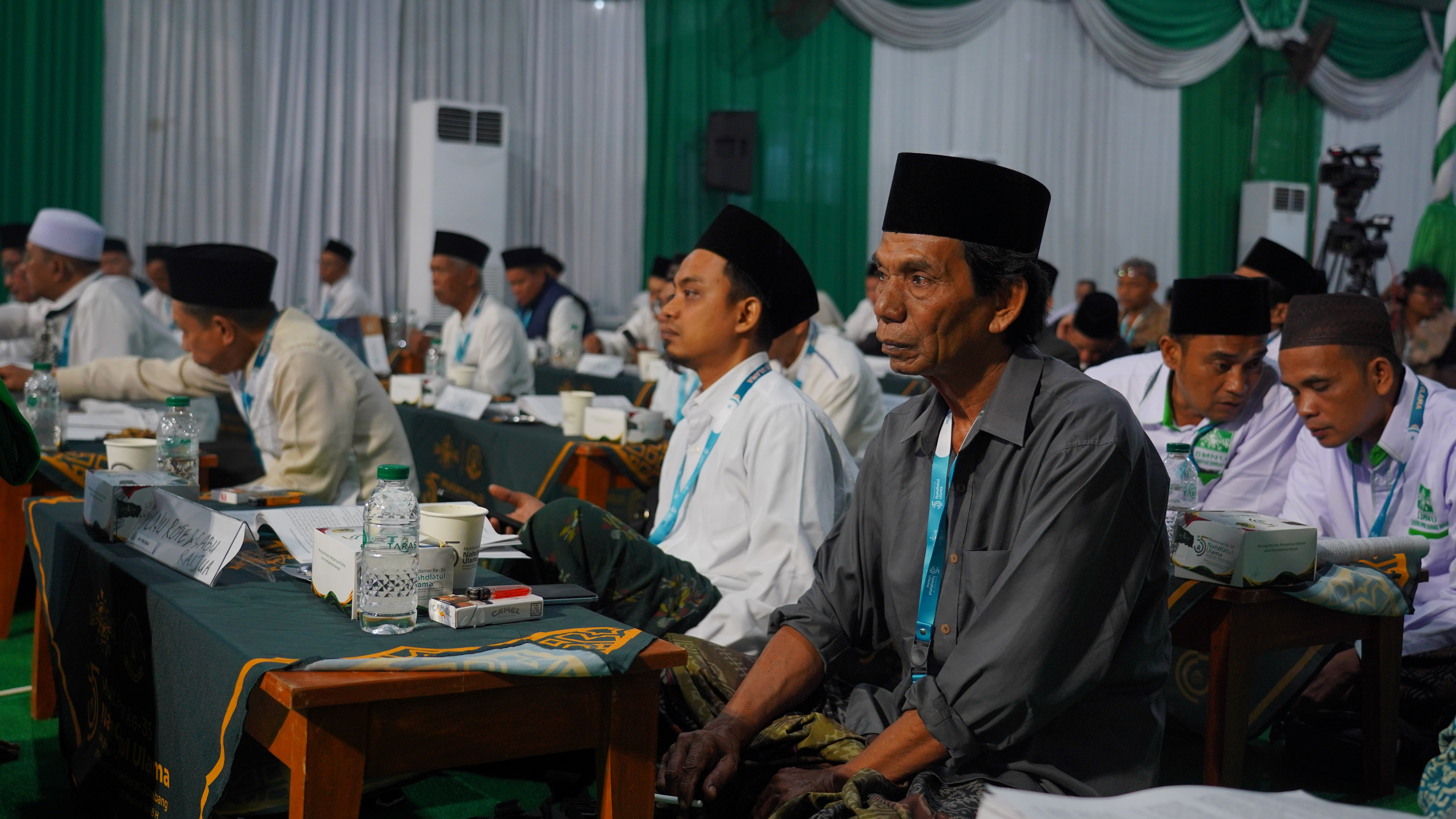 Rapat Komisi A