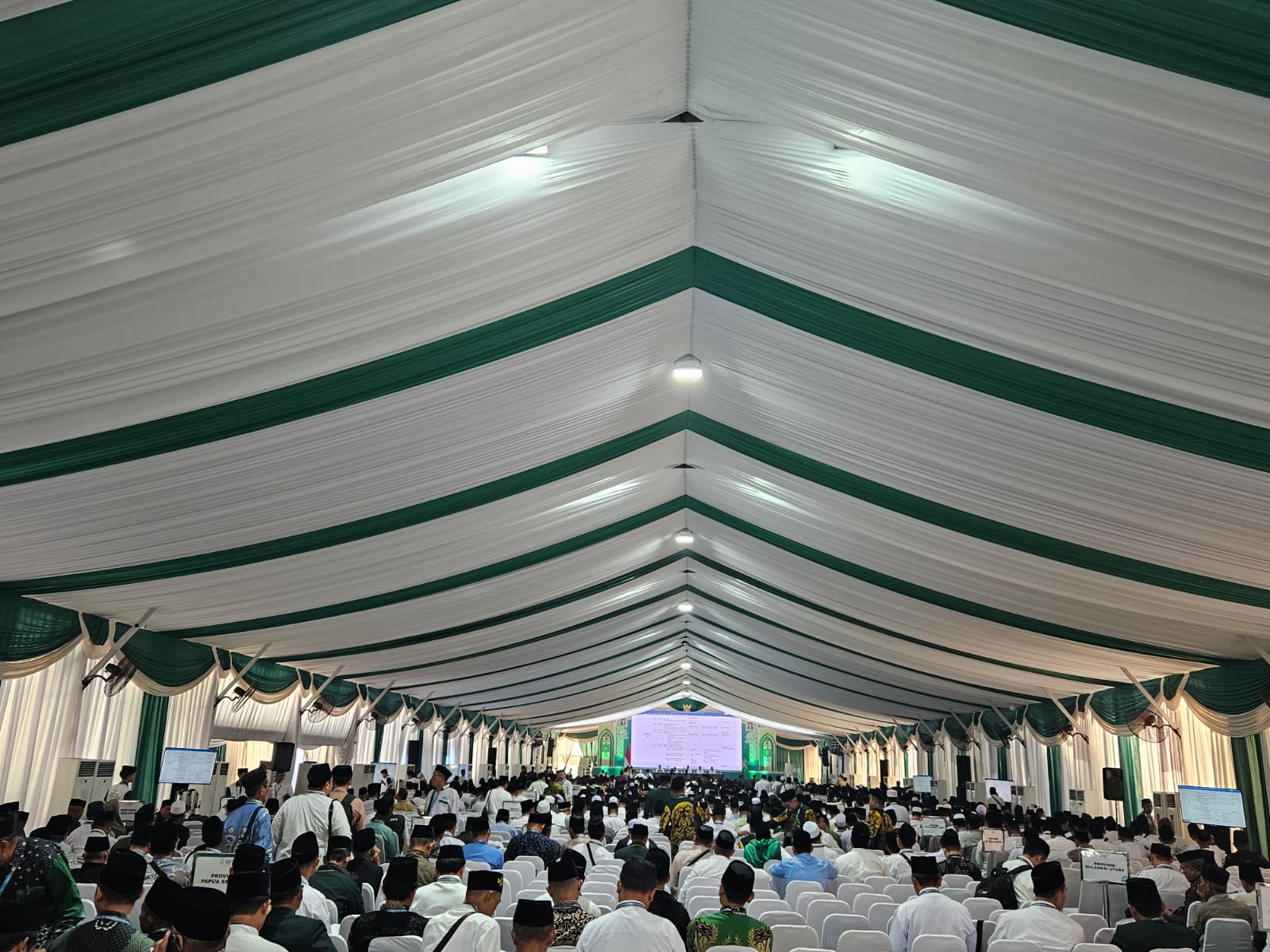 Suasana Pleno Ke-1