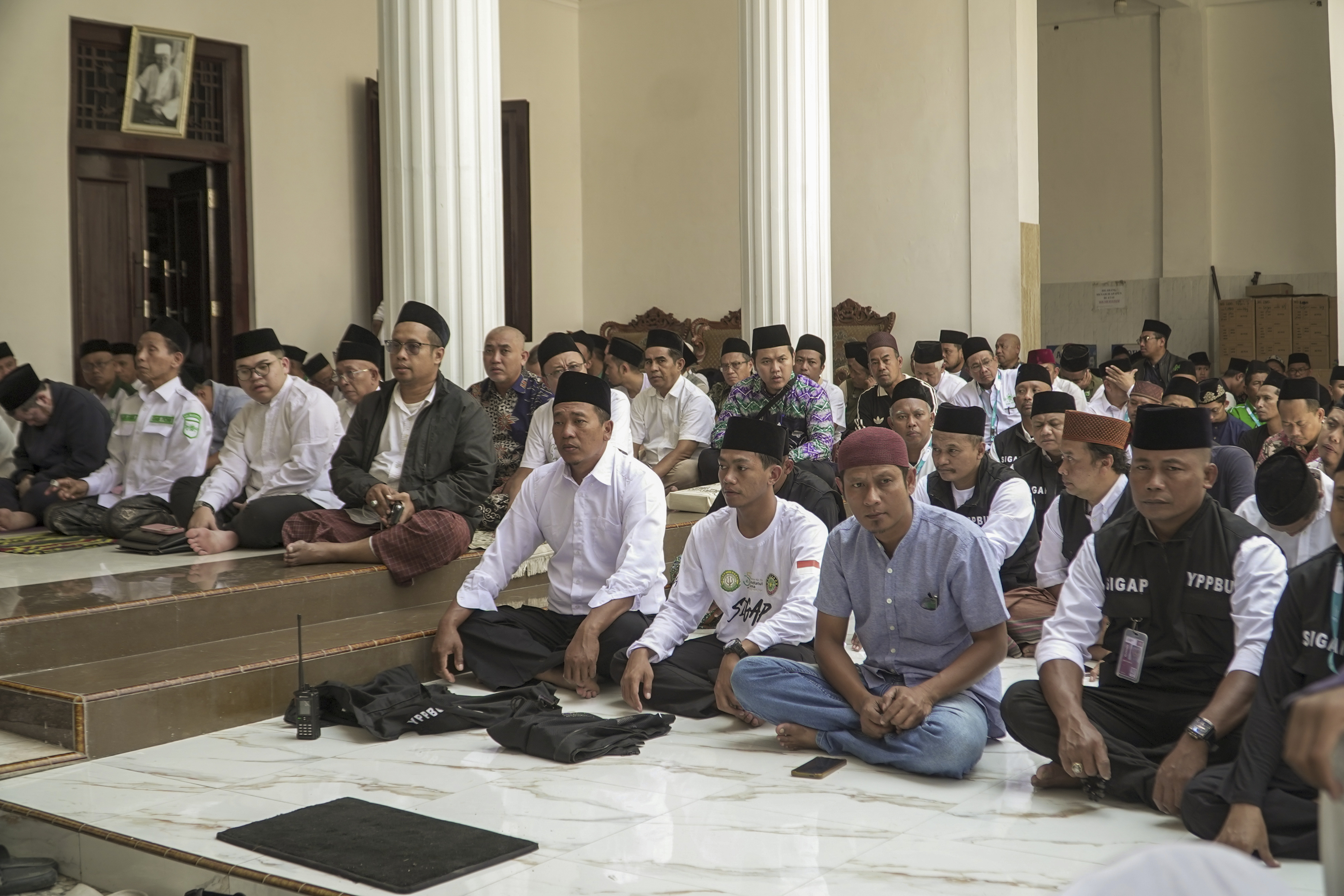 Suasana Jumat di lokasi Muktamar