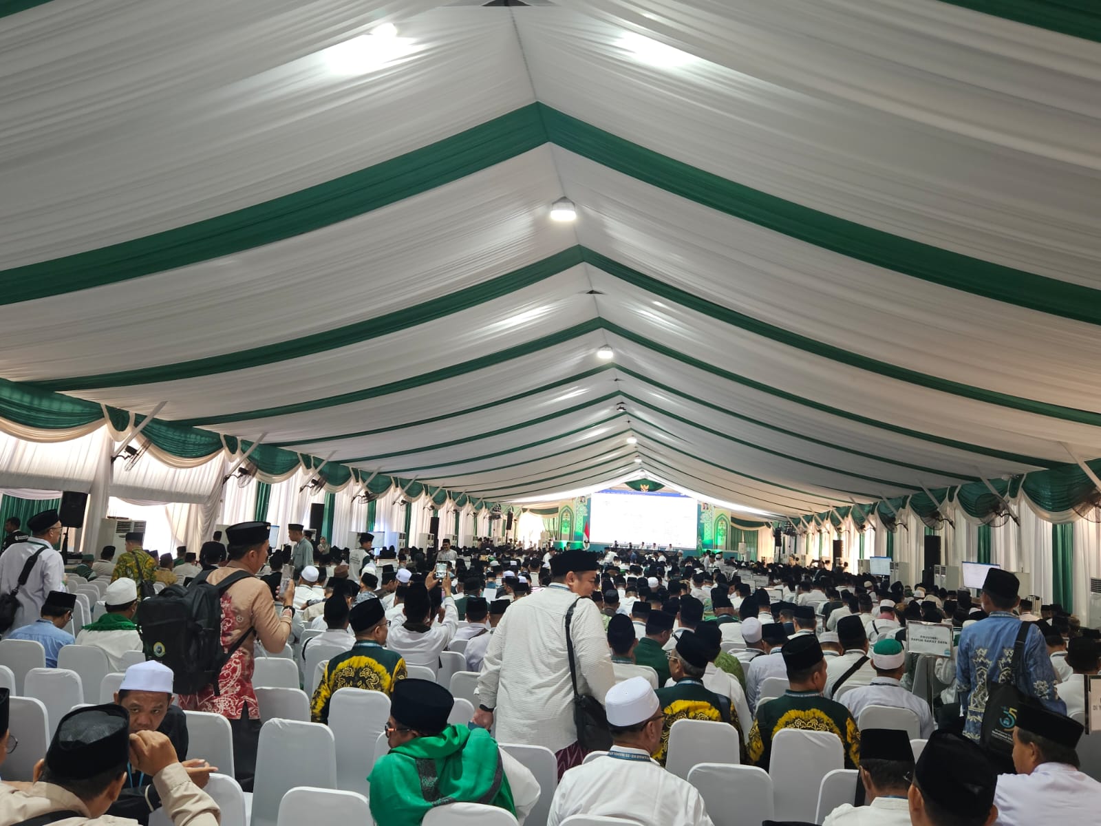 Suasana Pleno Ke-1