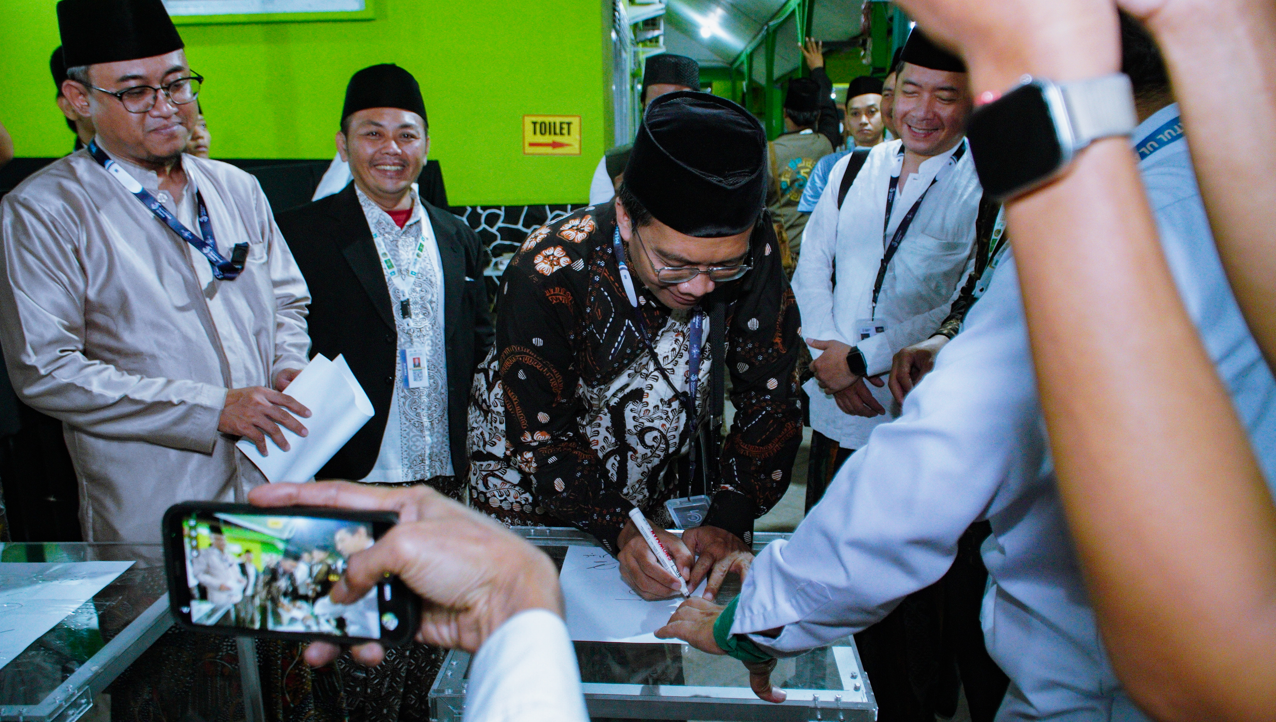 Peletakan Kotak Ahwa